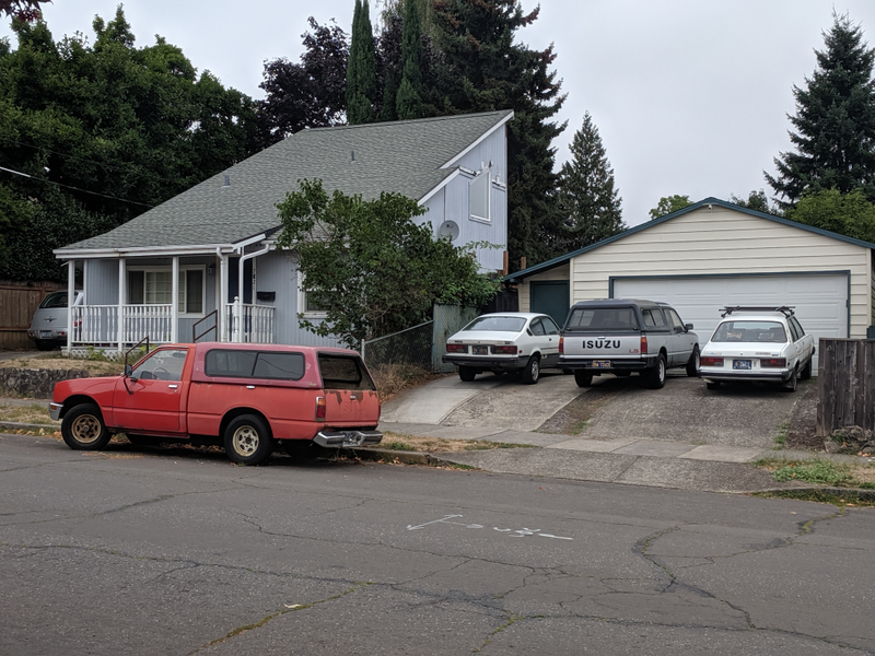 When was the last time you saw an old Isuzu, let alone a diesel? This guy has FOUR.
